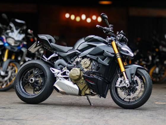 DUCATI STREETFIGHTER V4 S 